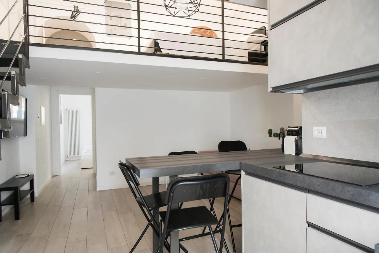 Apartment Youhosty - Pavia 7 Milan